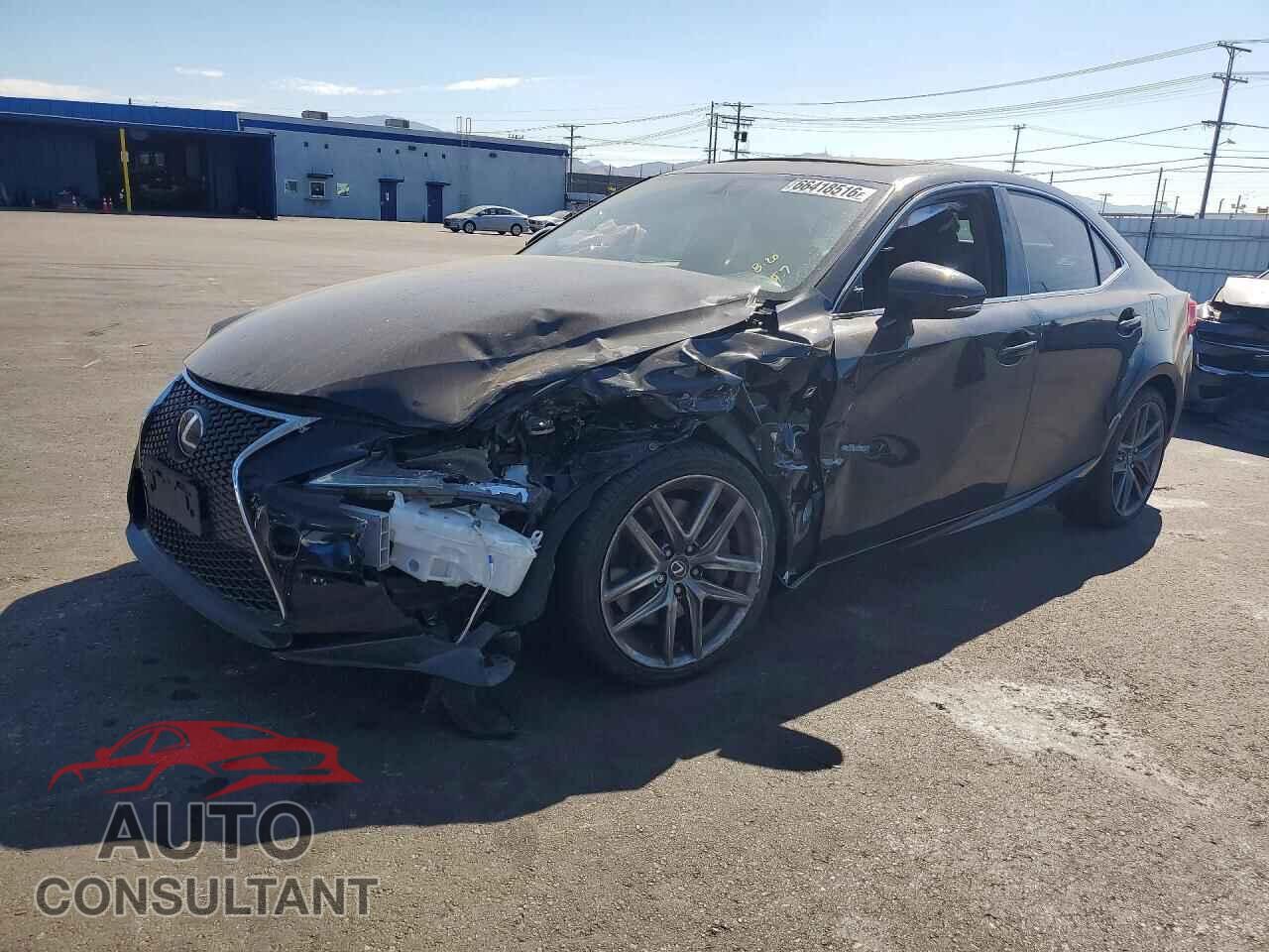 LEXUS IS 2014 - JTHBE1D20E5010421