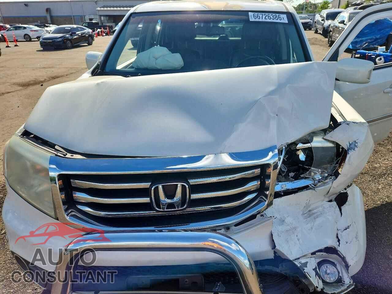 HONDA PILOT 2012 - 5FNYF4H97CB047866