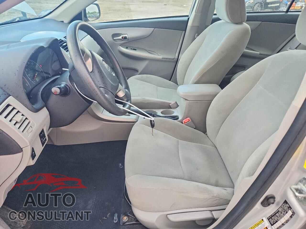TOYOTA COROLLA 2011 - 2T1BU4EE5BC553700