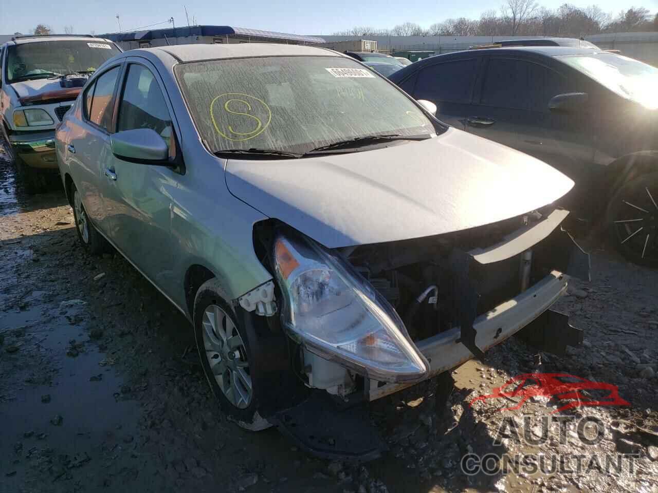 NISSAN VERSA 2018 - 3N1CN7AP0JL867165