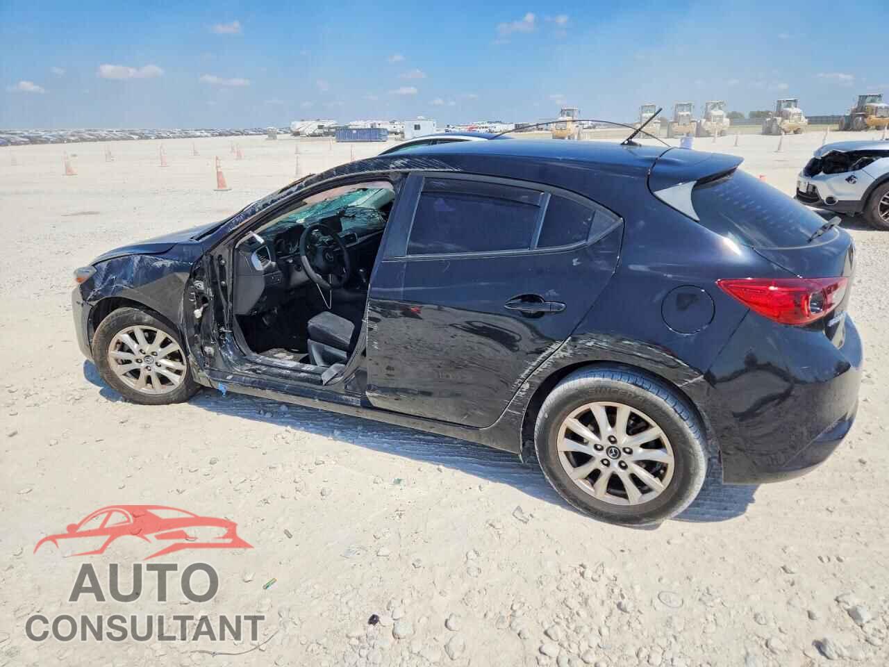 MAZDA 3 2017 - 3MZBN1K72HM153074