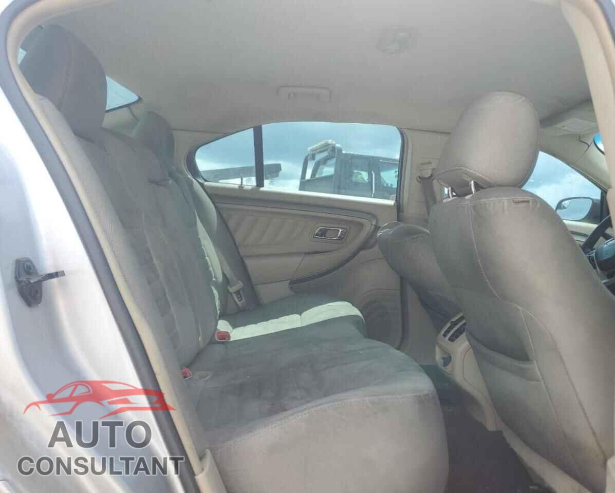 FORD TAURUS 2015 - 1FAHP2D86FG106520