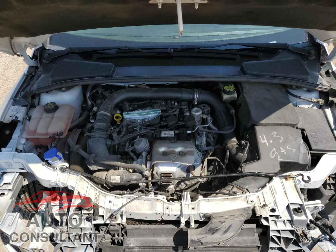 FORD FOCUS 2017 - 1FADP3FE5HL274957