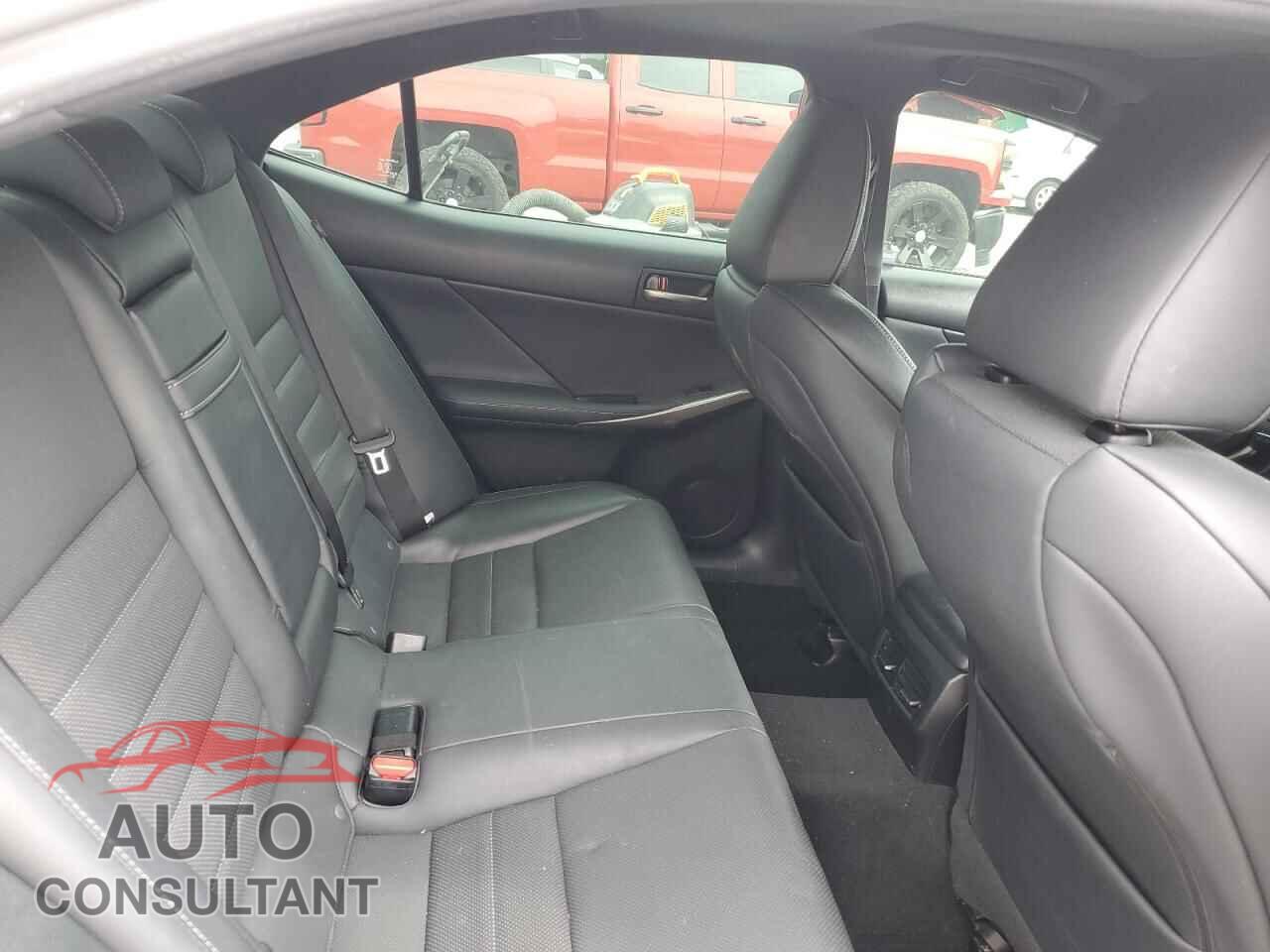 LEXUS IS 2017 - JTHBA1D22H5059037