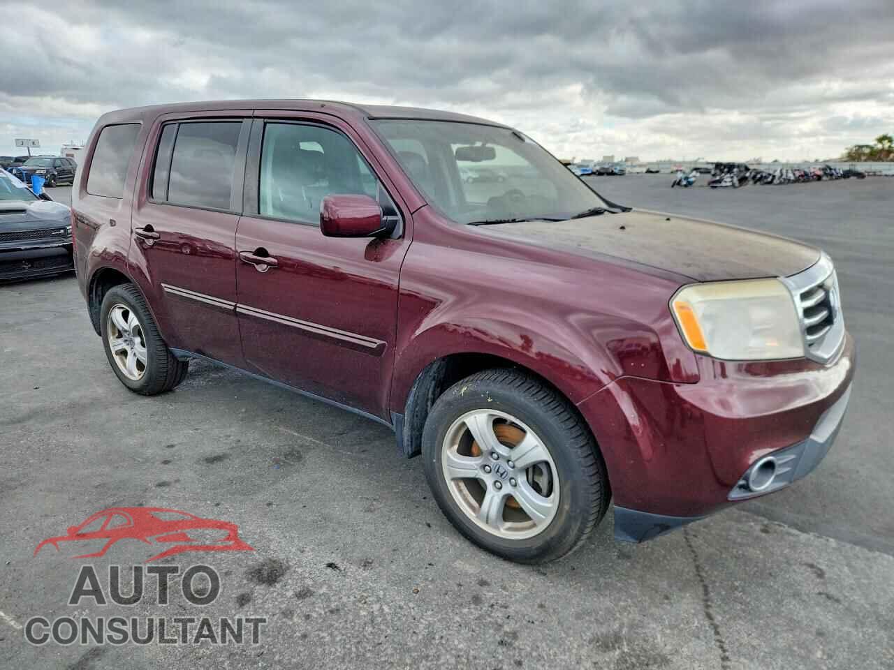 HONDA PILOT 2015 - 5FNYF4H51FB059576