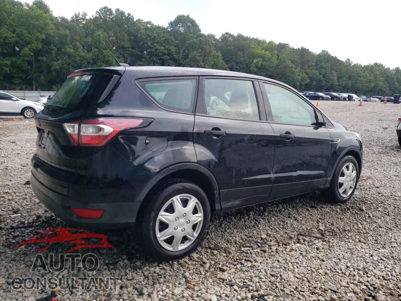 FORD ESCAPE 2017 - 1FMCU0F7XHUD04085