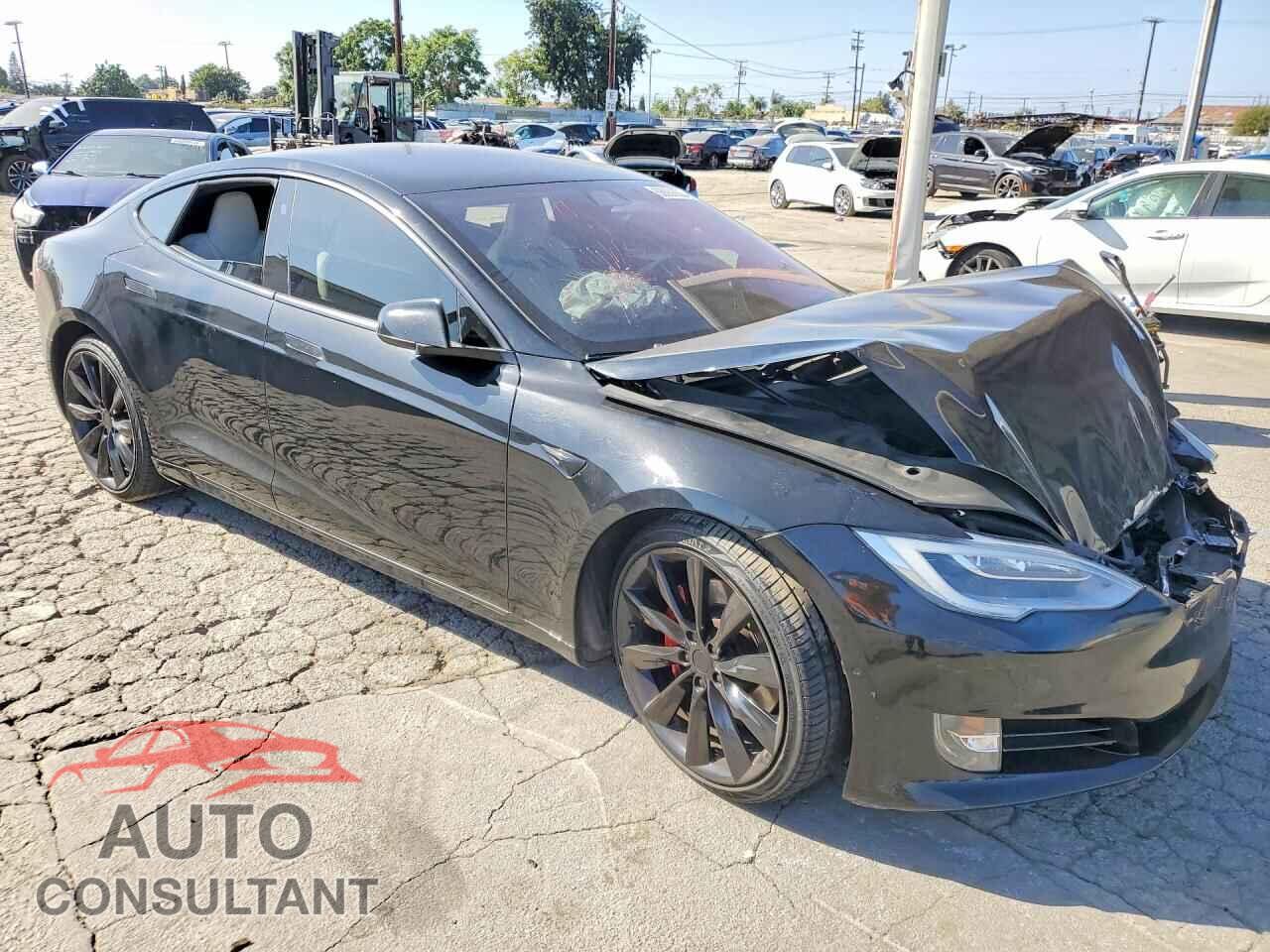 TESLA MODEL S 2018 - 5YJSA1E26JF295663