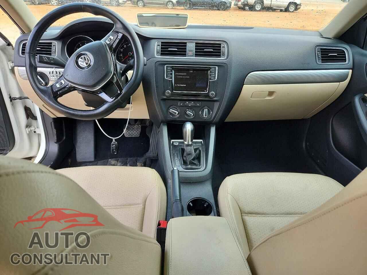 VOLKSWAGEN JETTA 2017 - 3VWDB7AJ9HM265078