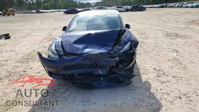 TESLA MODEL 3 2022 - 5YJ3E1EA9NF372175