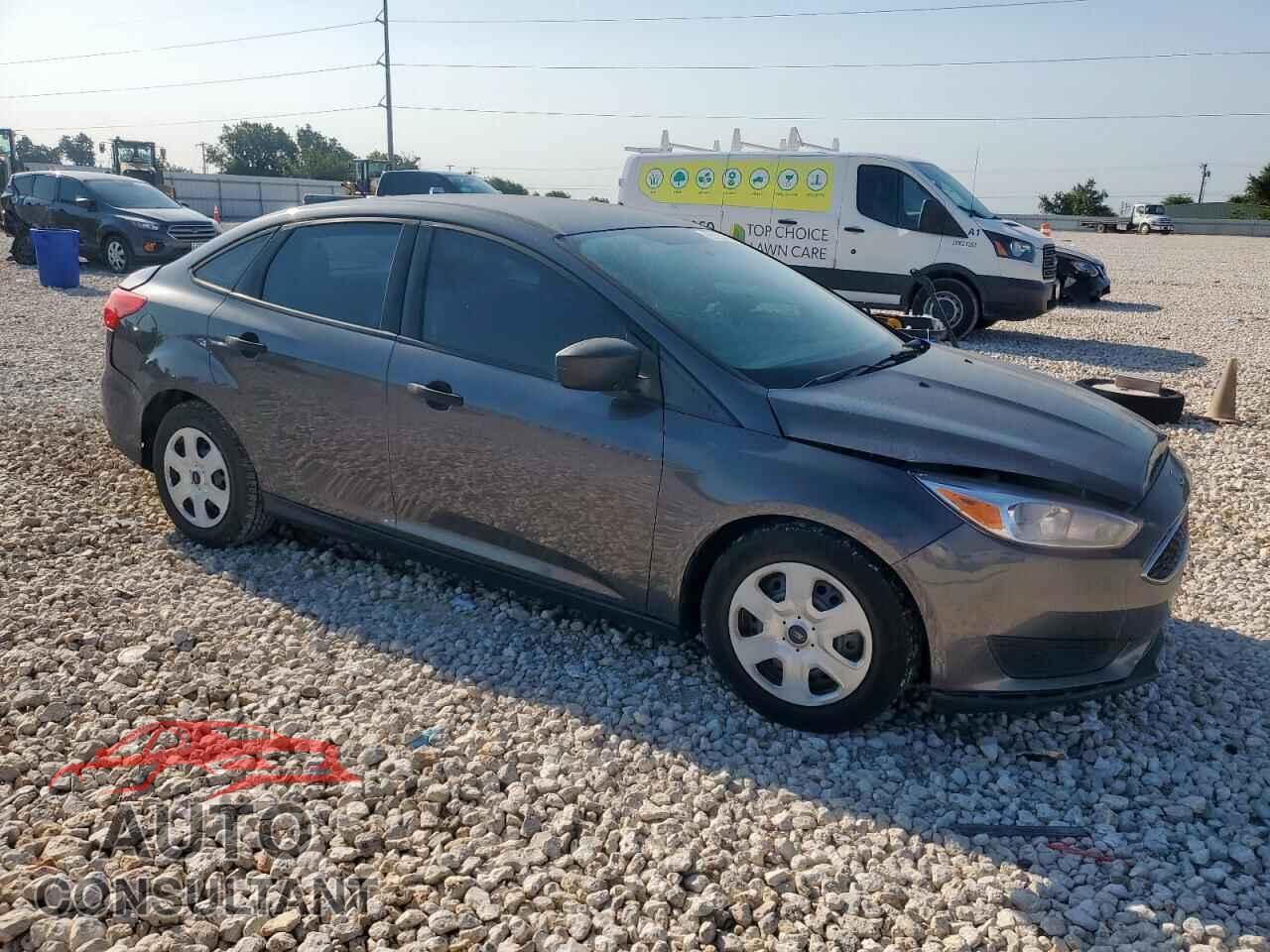 FORD FOCUS 2017 - 1FADP3E26HL307567