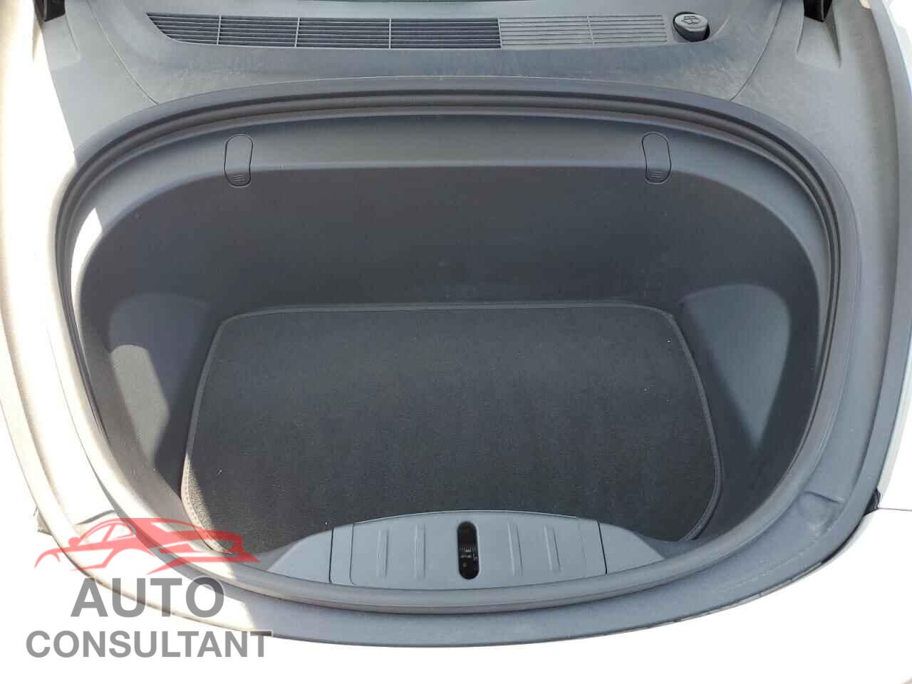 TESLA MODEL 3 2018 - 5YJ3E1EB2JF122120