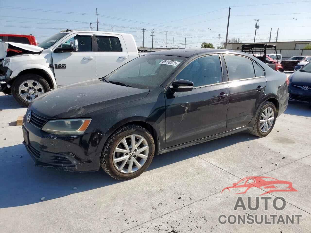 VOLKSWAGEN JETTA 2011 - 3VWDX7AJ9BM365271