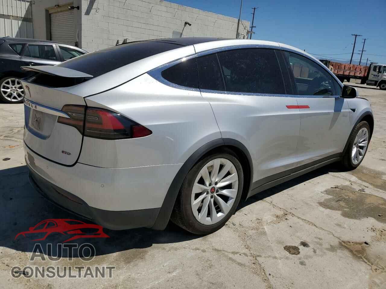 TESLA MODEL X 2017 - 5YJXCBE21HF051418