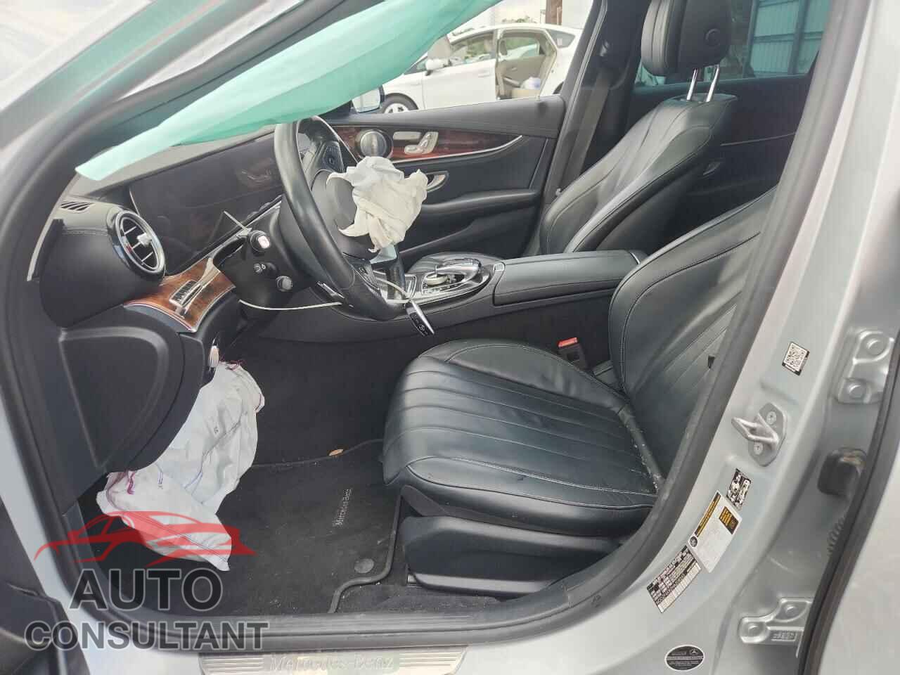 MERCEDES-BENZ E-CLASS 2017 - WDDZF4KB2HA208565