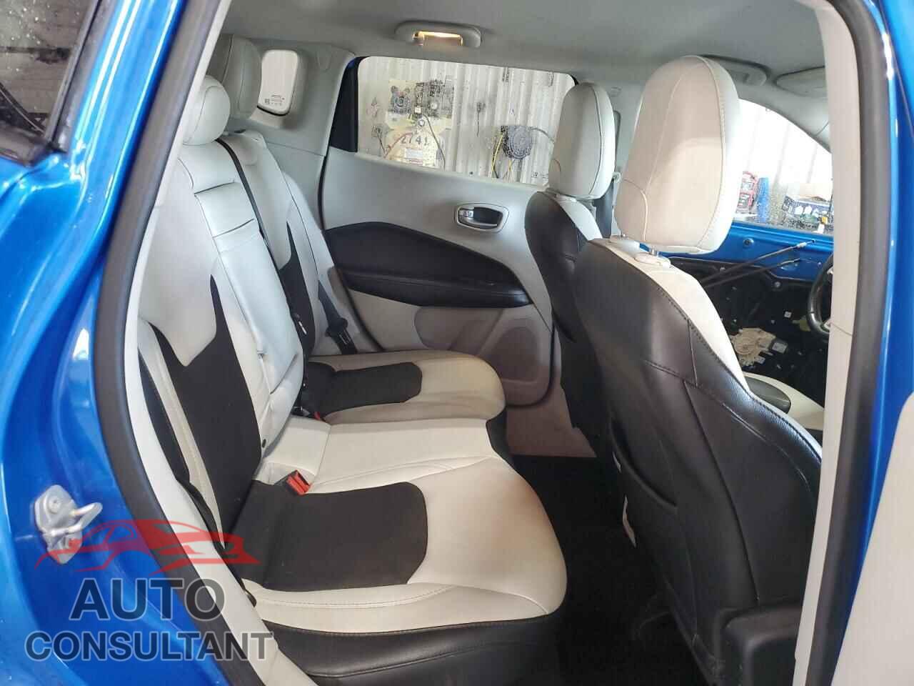 JEEP COMPASS 2018 - 3C4NJCBBXJT287189
