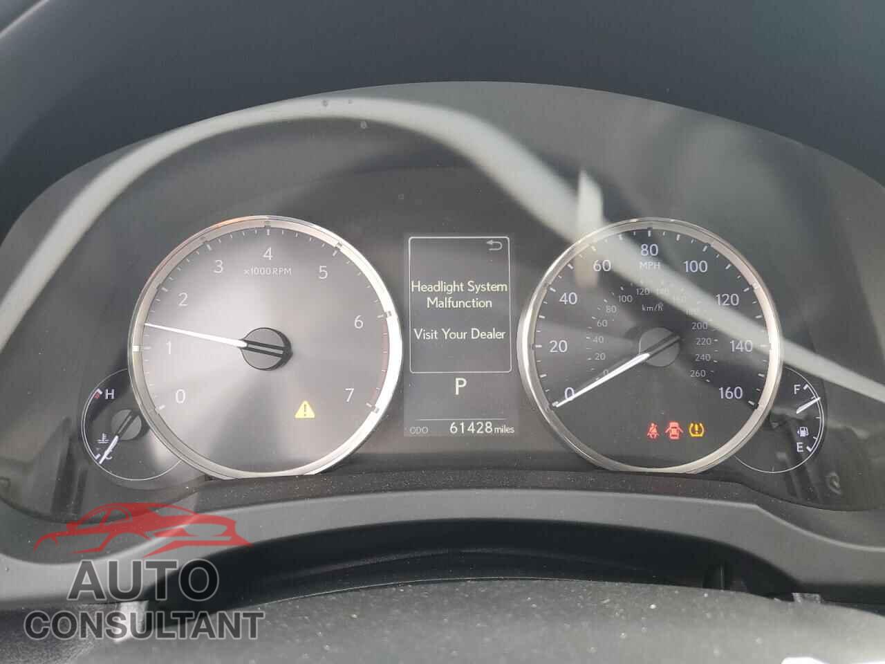LEXUS IS 2017 - JTHBA1D28H5053775