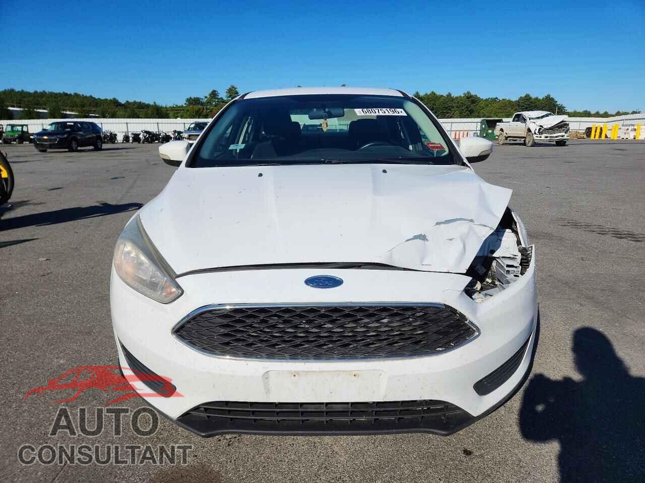 FORD FOCUS 2017 - 1FADP3F29HL330372