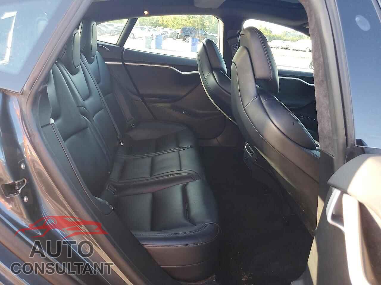 TESLA MODEL S 2017 - 5YJSA1E28HF226824