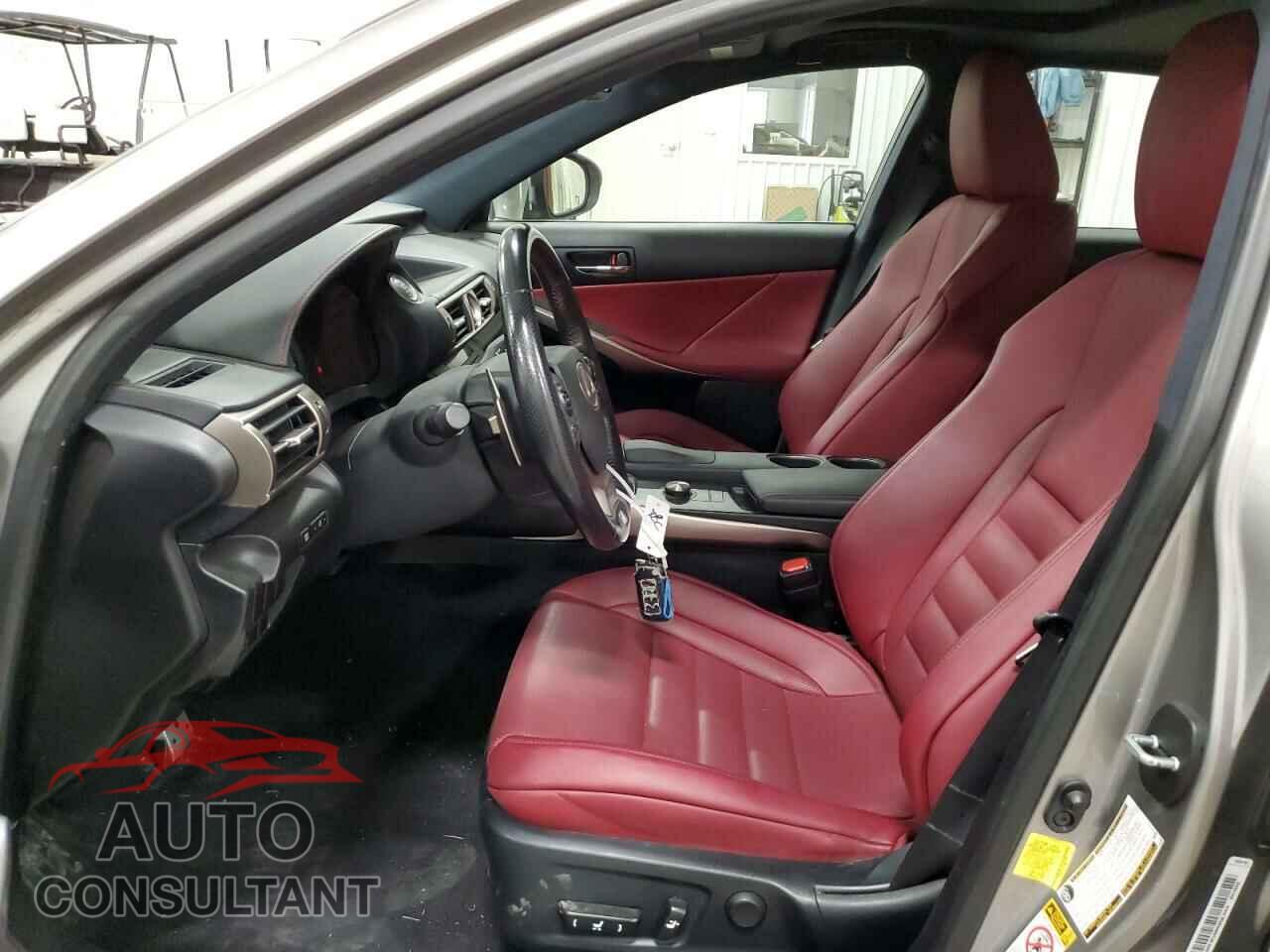 LEXUS IS 2016 - JTHBA1D23G5022156