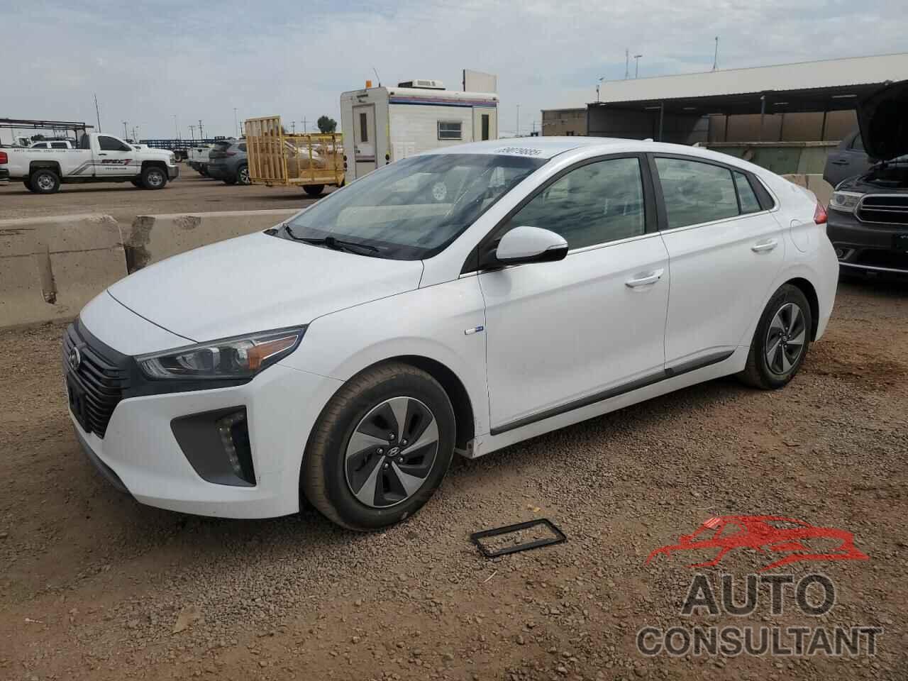 HYUNDAI IONIQ 2017 - KMHC75LC4HU043817
