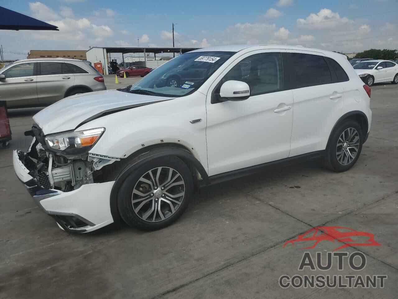 MITSUBISHI OUTLANDER 2018 - JA4AP3AU0JU008705