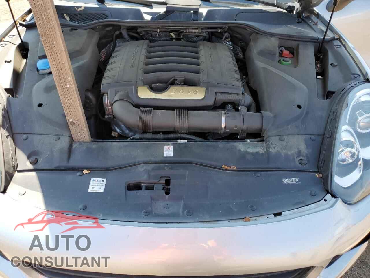 PORSCHE CAYENNE 2016 - WP1AA2A23GLA04886