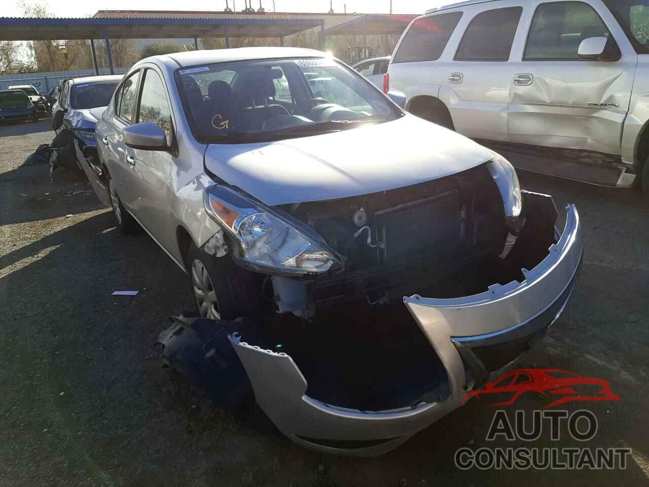 NISSAN VERSA 2018 - 3N1CN7AP6JK431717