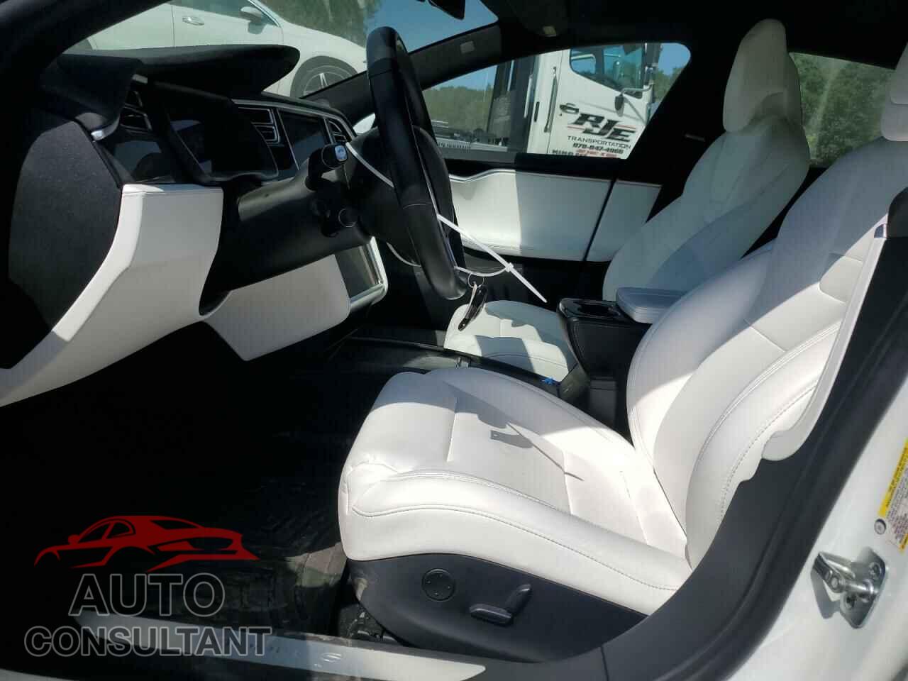 TESLA MODEL S 2017 - 5YJSA1E28HF204337