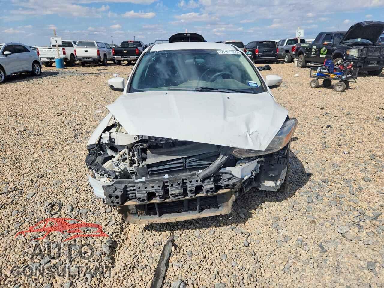 FORD FOCUS 2017 - 1FADP3K24HL223686