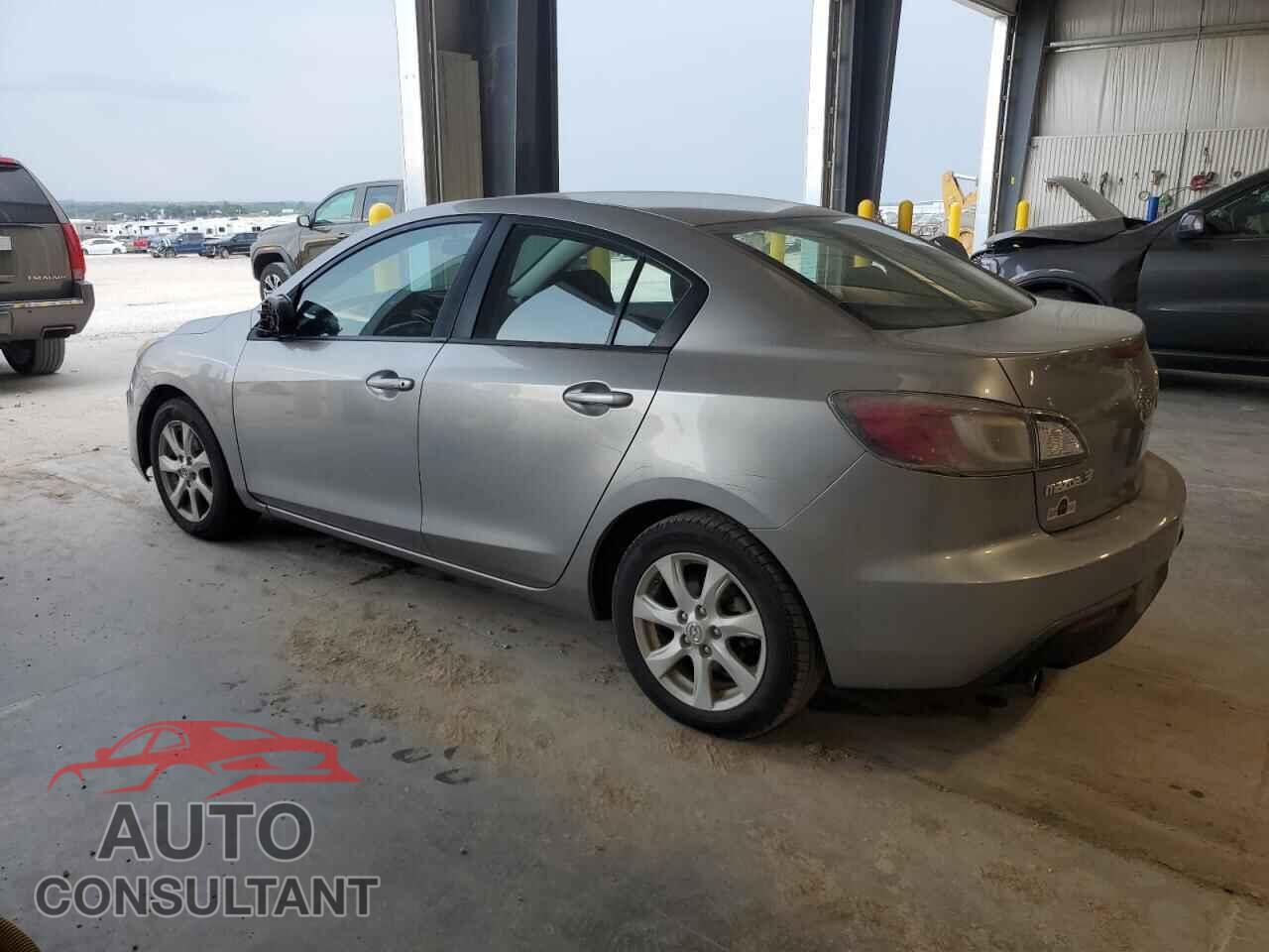 MAZDA 3 2011 - JM1BL1VF3B1400960