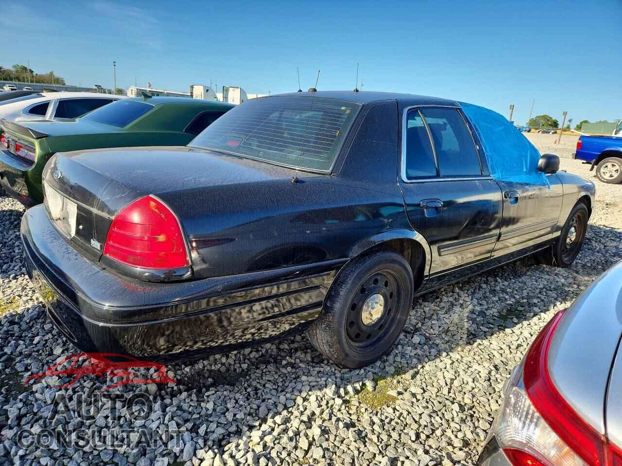 FORD CROWN VIC 2011 - 2FABP7BV4BX135563