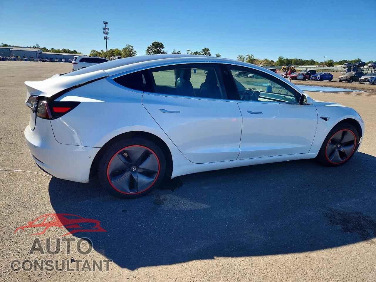 TESLA MODEL 3 2019 - 5YJ3E1EA5KF447532