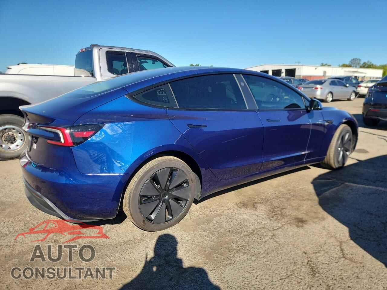 TESLA MODEL 3 2024 - 5YJ3E1EA2RF766154