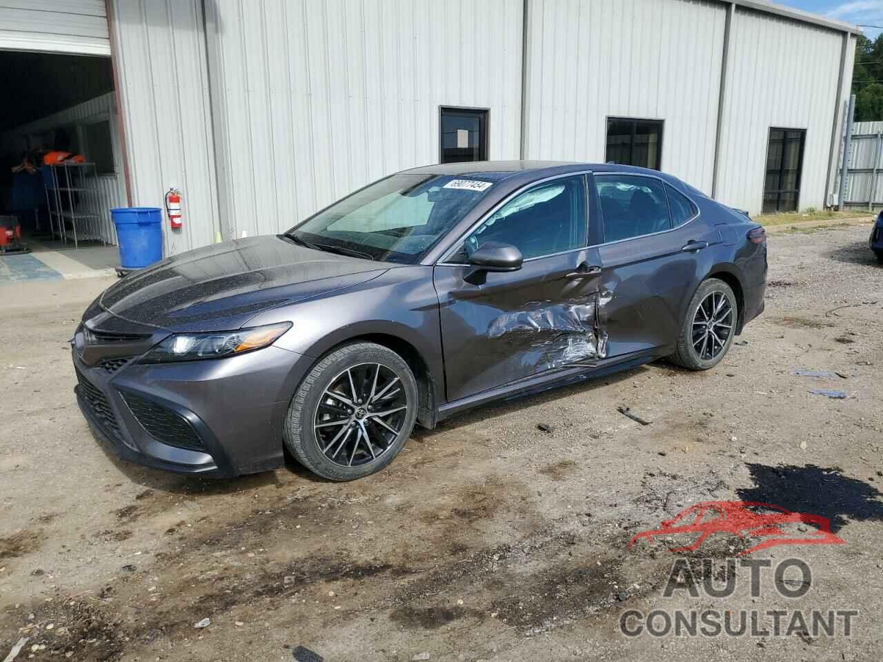 TOYOTA CAMRY 2021 - 4T1G11AK5MU486607