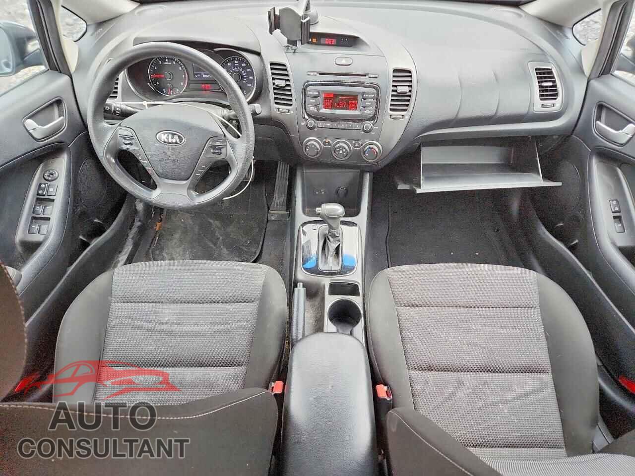 KIA FORTE 2017 - 3KPFK4A79HE028454