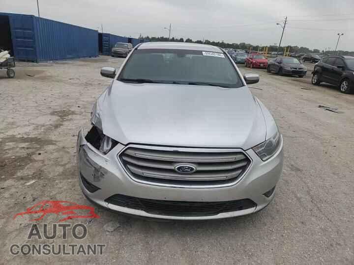 FORD TAURUS 2015 - 1FAHP2H82FG126208