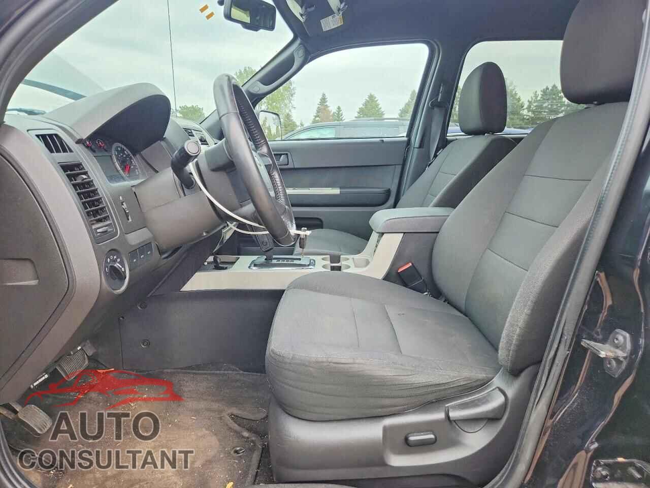 FORD ESCAPE 2010 - 1FMCU9DG5AKD07355