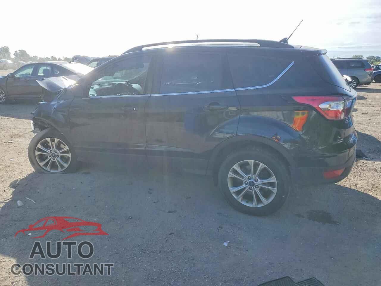 FORD ESCAPE 2018 - 1FMCU9HD5JUC53091