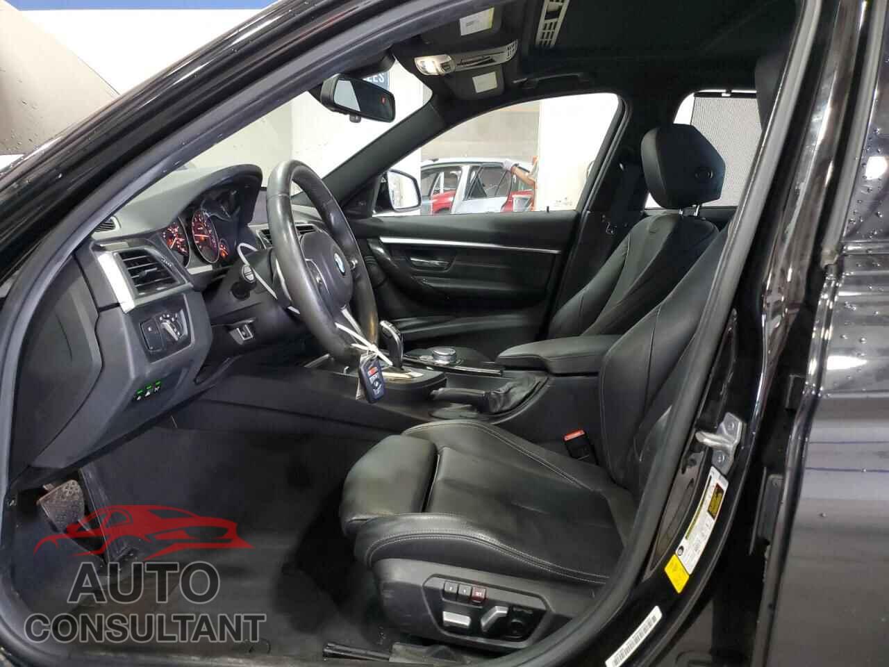 BMW 3 SERIES 2017 - WBA8B3G32HNU36343