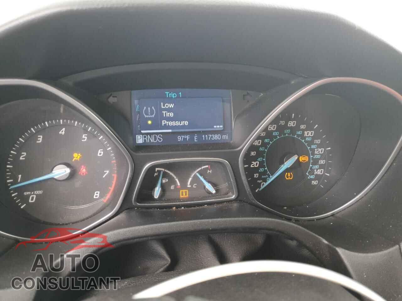 FORD FOCUS 2012 - 1FAHP3K26CL263021