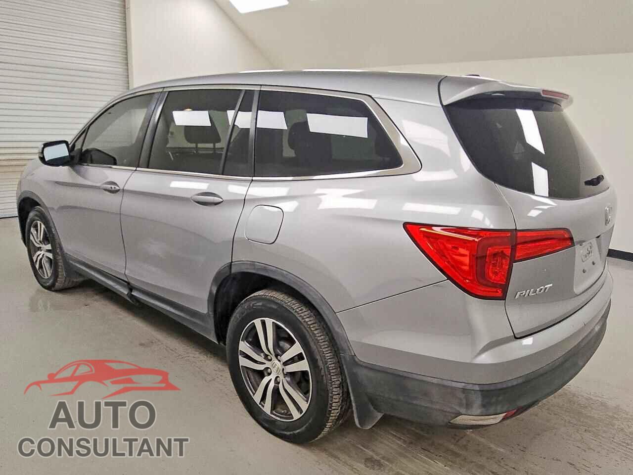 HONDA PILOT 2016 - 5FNYF5H33GB018677