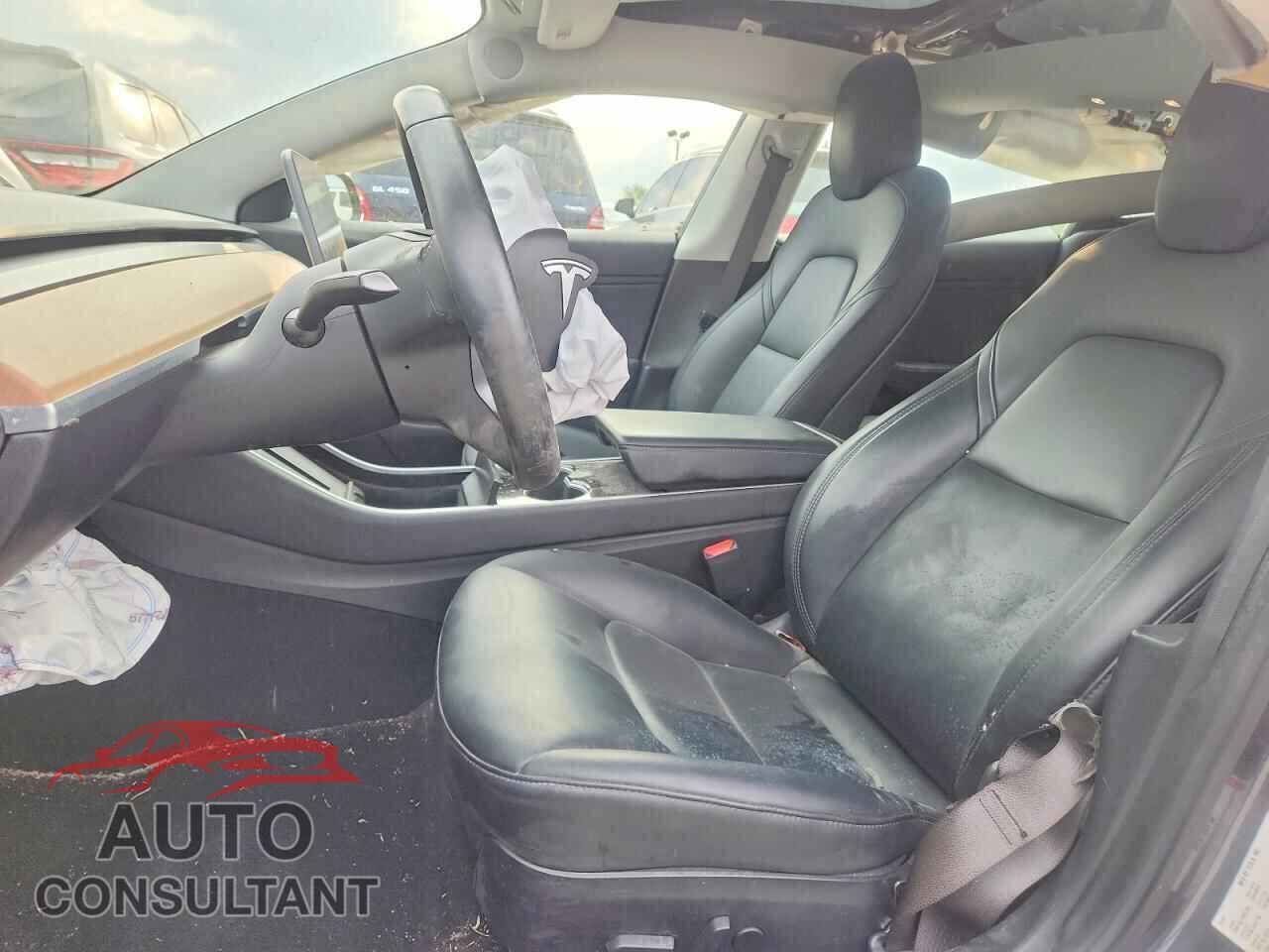 TESLA MODEL 3 2018 - 5YJ3E1EB5JF186944