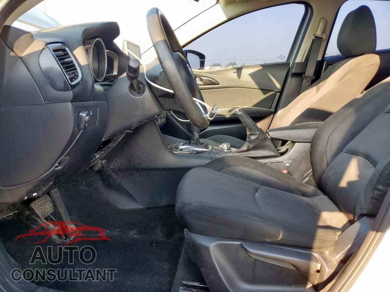 MAZDA 3 2016 - JM1BM1U73G1294590
