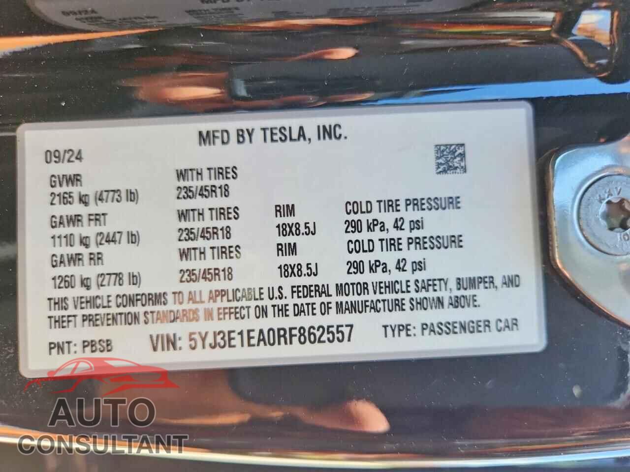 TESLA MODEL 3 2024 - 5YJ3E1EA0RF862557