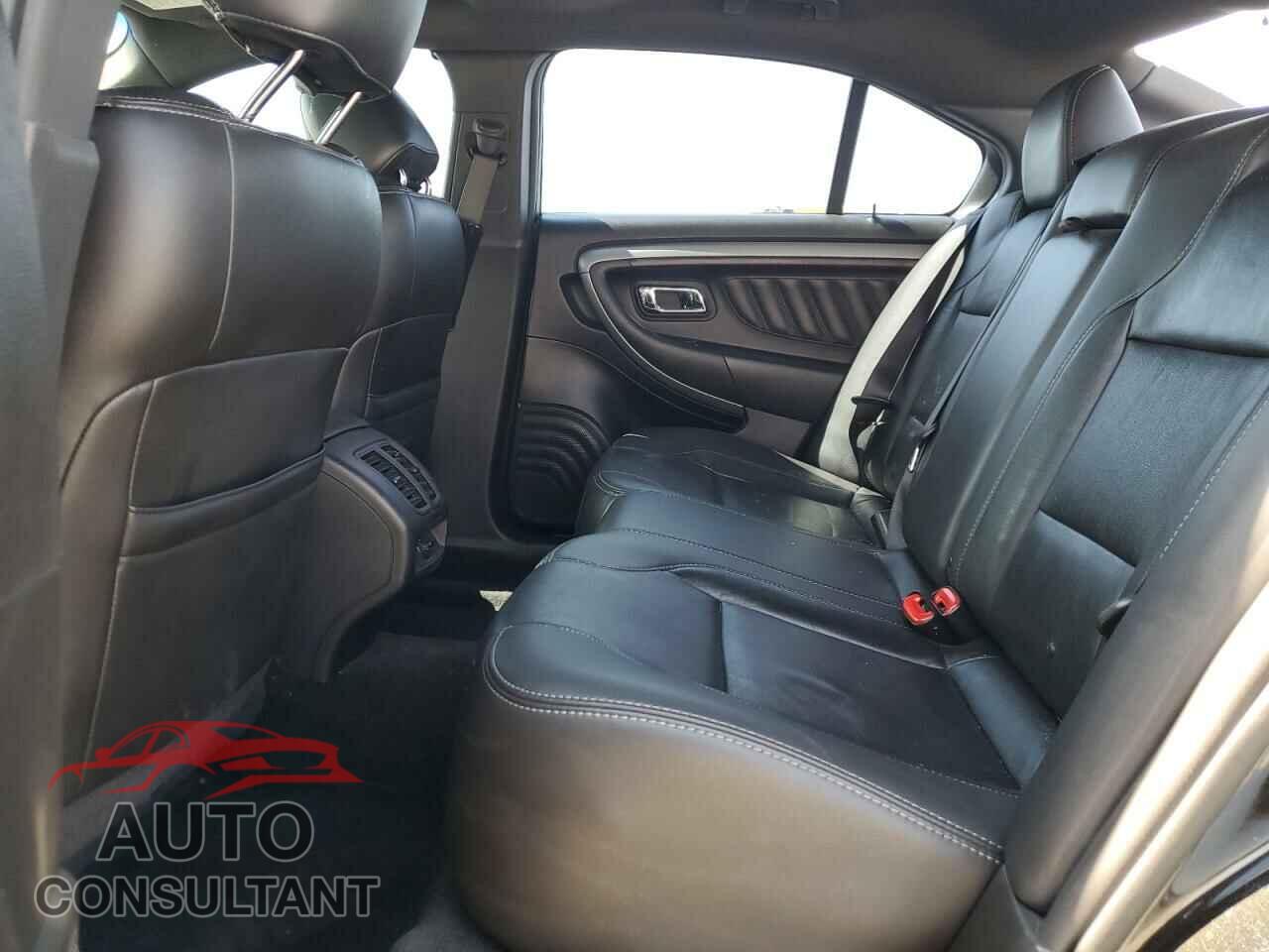 FORD TAURUS 2015 - 1FAHP2E86FG130511