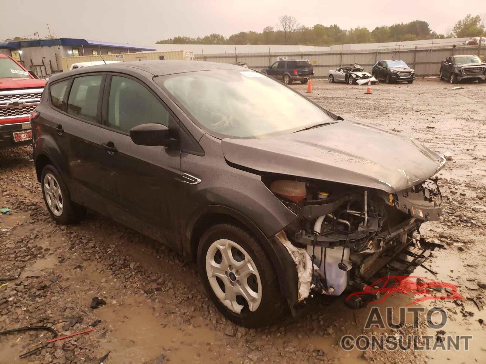 FORD ESCAPE 2018 - 1FMCU0F7XJUB50337