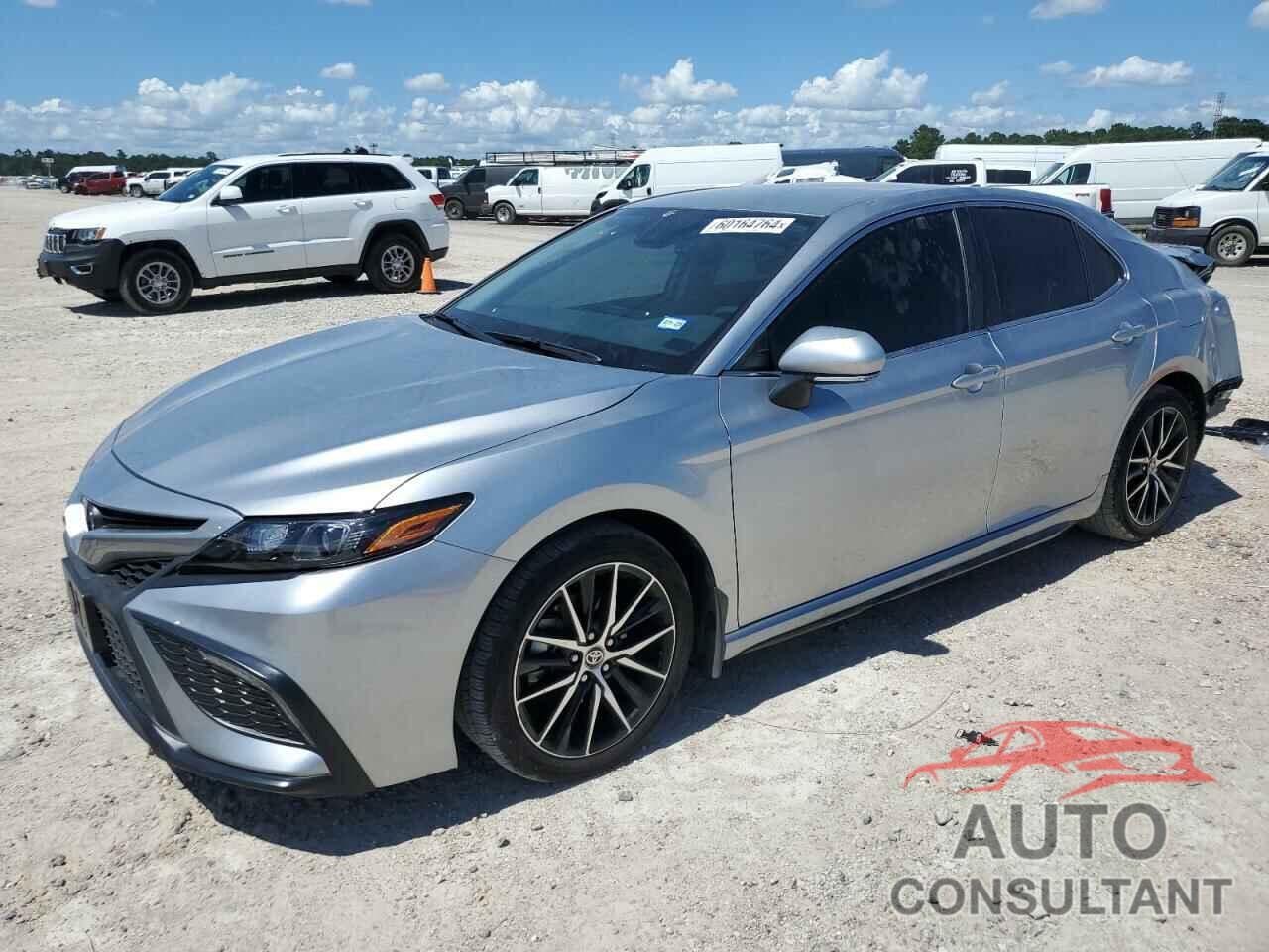 TOYOTA CAMRY 2024 - 4T1G11AK5RU886416