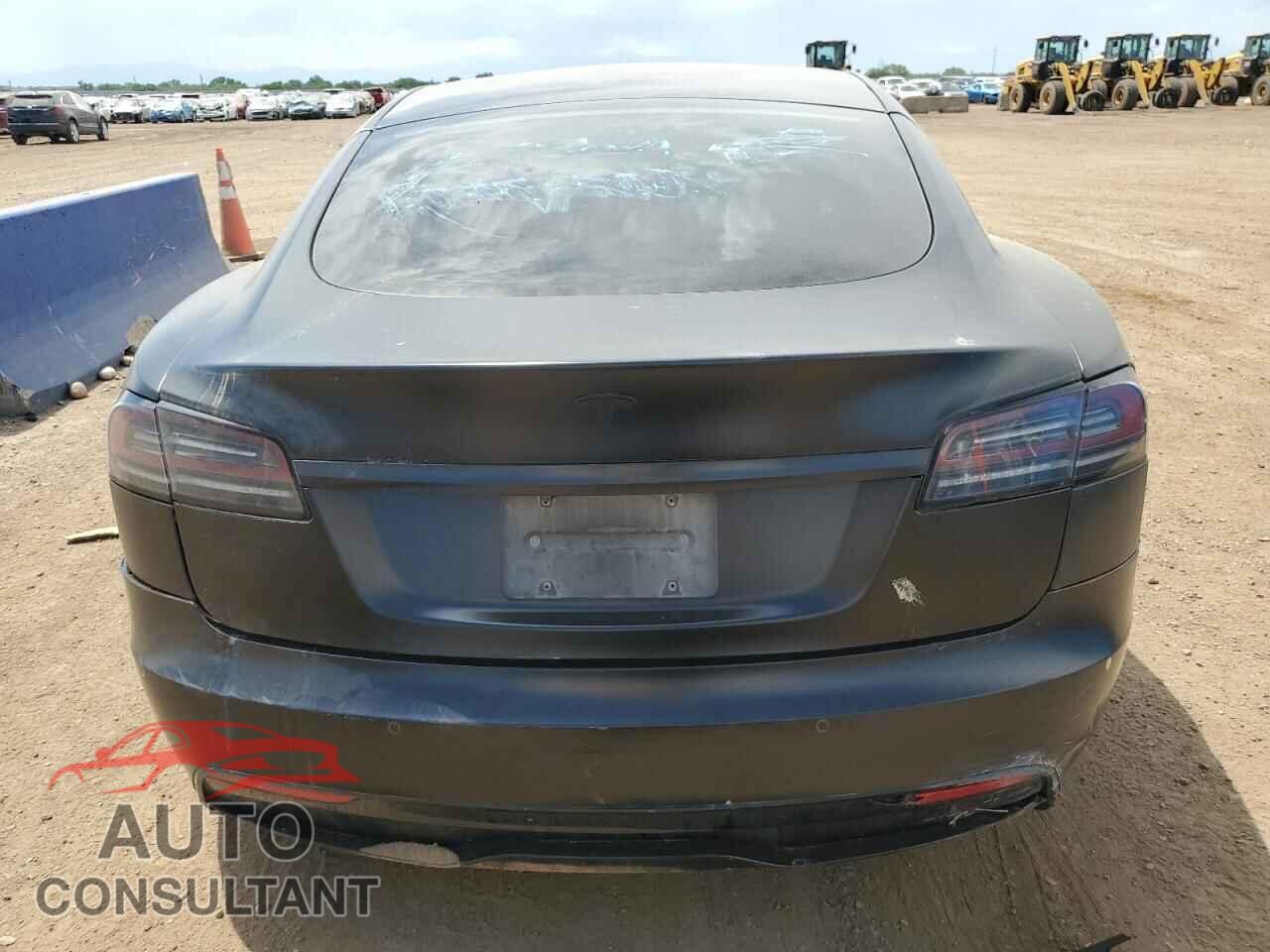 TESLA MODEL S 2022 - 5YJSA1E58NF473024