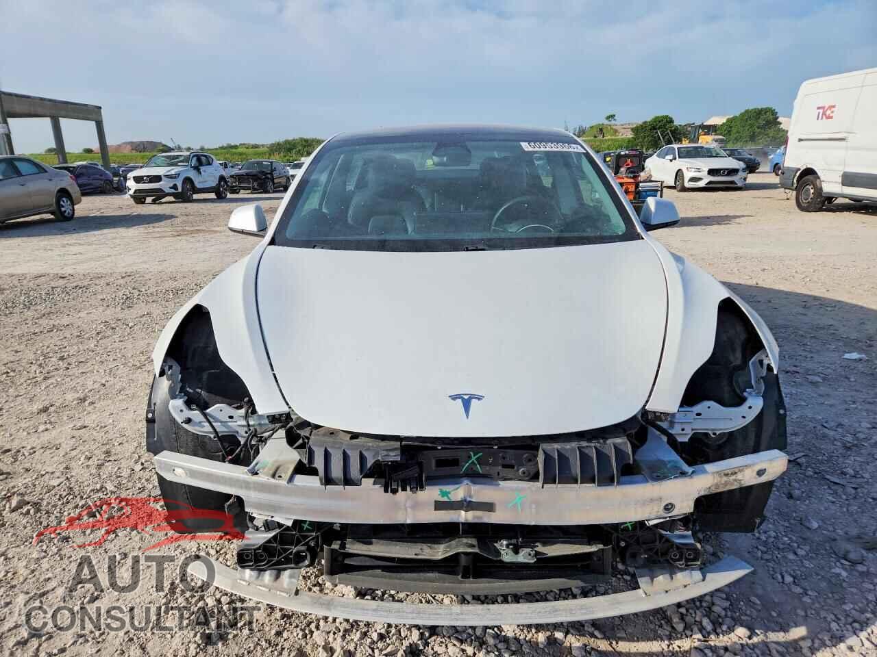TESLA MODEL 3 2021 - 5YJ3E1EA2MF085078
