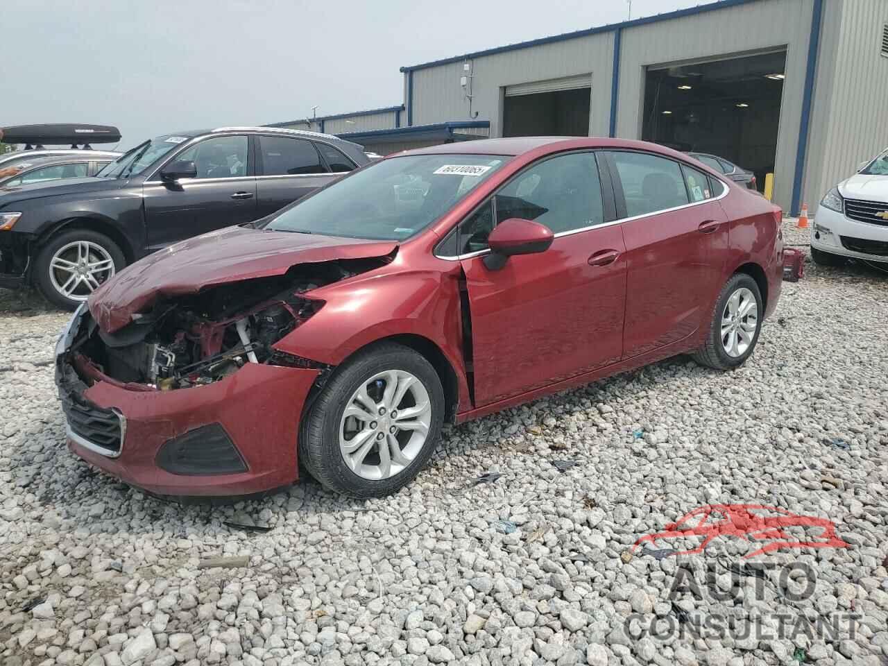 CHEVROLET CRUZE 2019 - 1G1BE5SM8K7107131